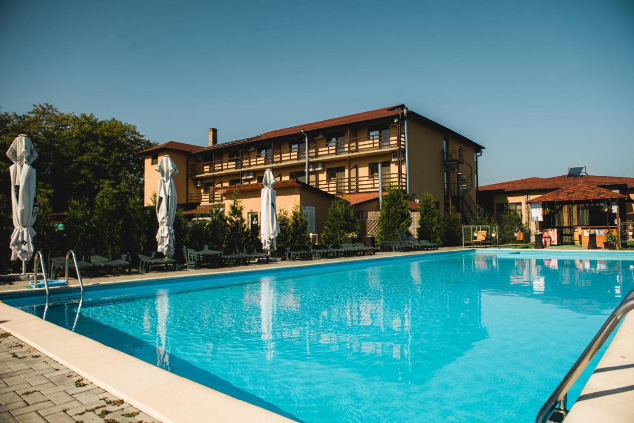 Făget Hanul Lui Bogdan Economy Inn מראה חיצוני תמונה